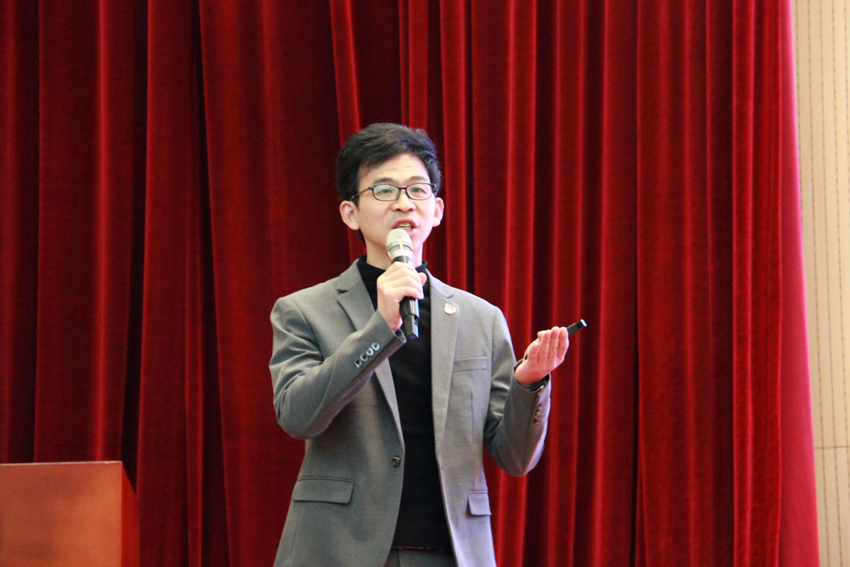 天津市河头学校林茂老师进行党史教学展示