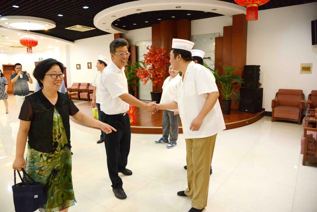 慰问现场