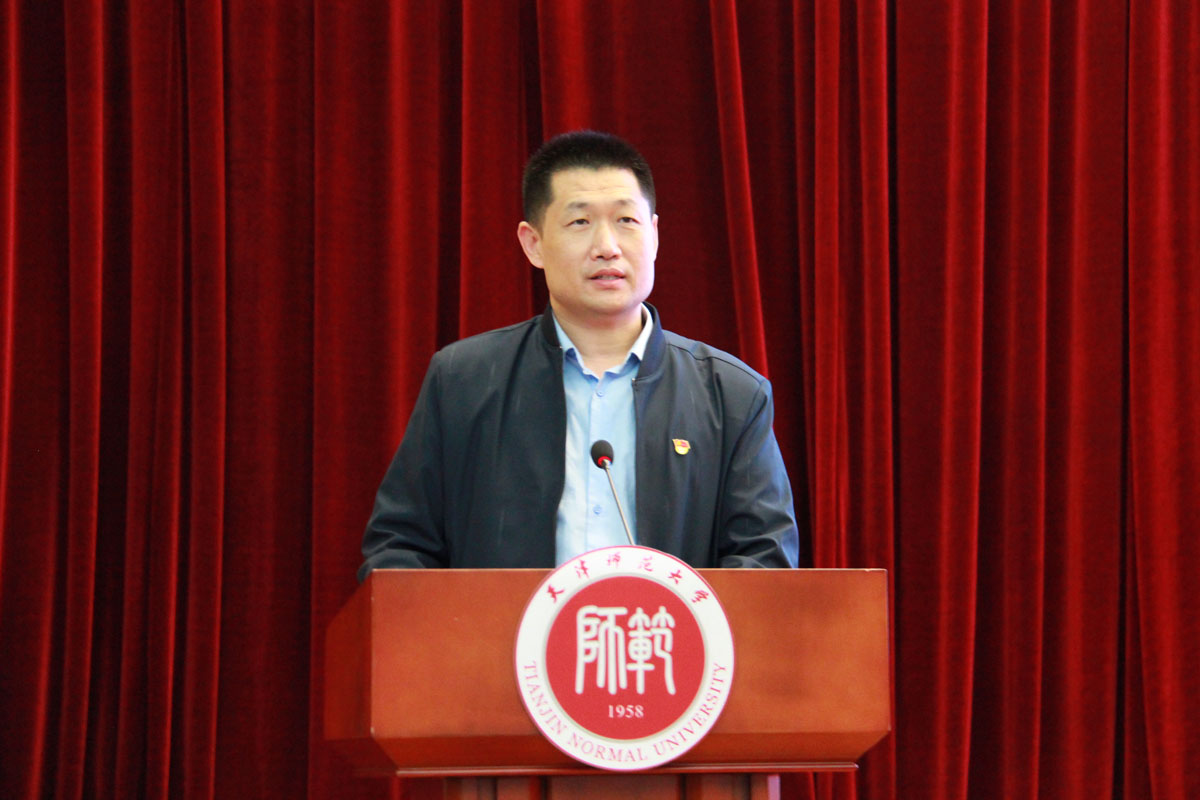 刘文辉主持现场会