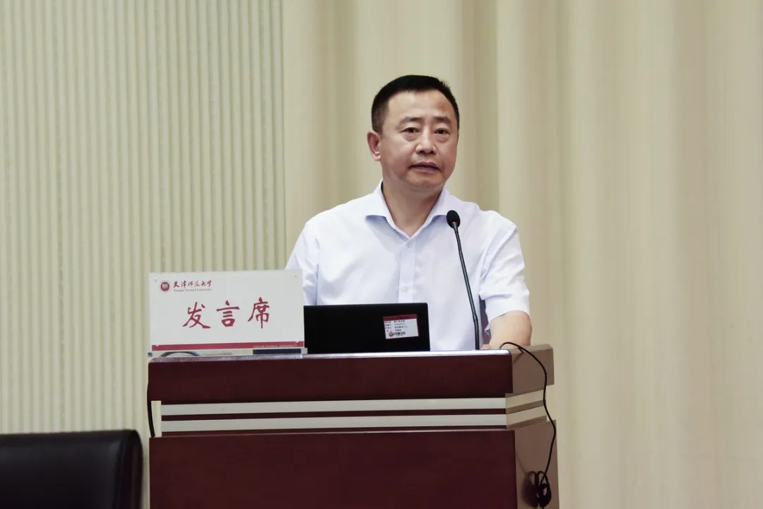 教师教育处处长纪德奎做工作部署