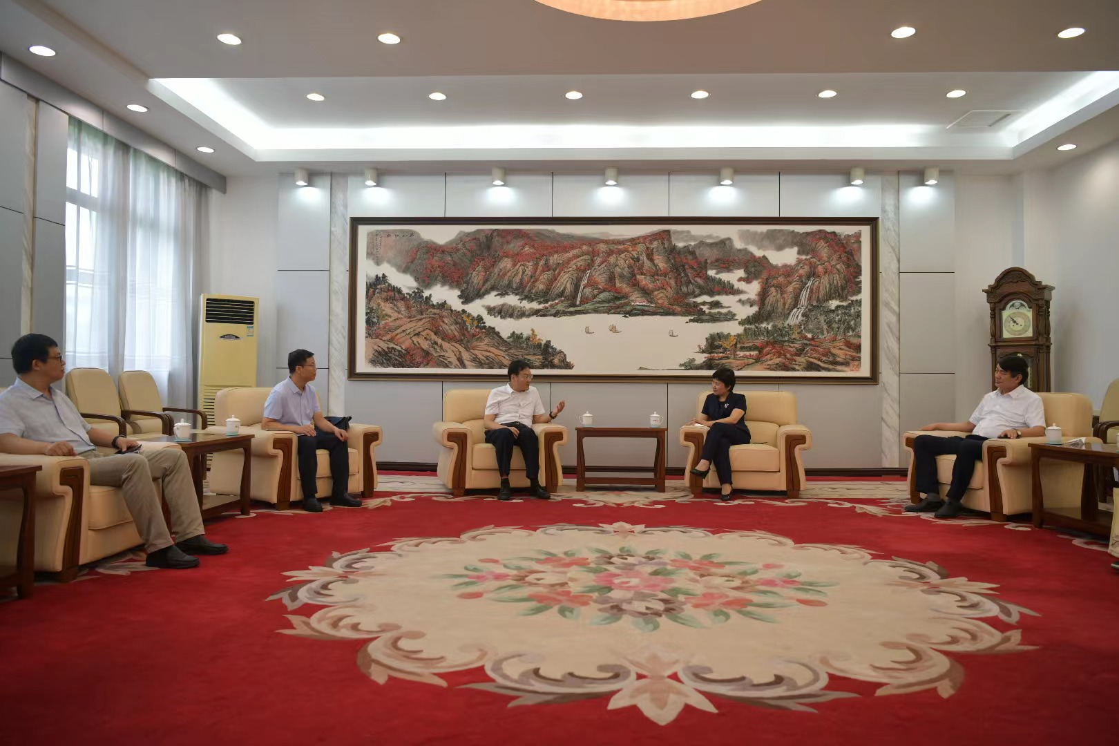 天水师范学院党委书记李正元一行来我校访问交流